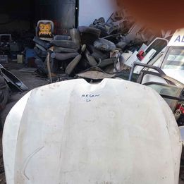 RENAULT MEGAN 4 MOTOR KAPUTU (BEYAZ RENK İŞLEM İSTİYOR )